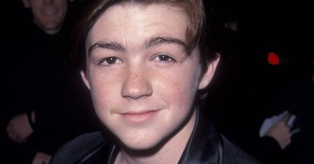 Dramaty, skandale i trauma dziecięcej gwiazdy. Drake Bell kończy 40 lat
