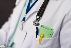 Afera ze znanym psychiatrą. Wiemy, gdzie pracowali klienci