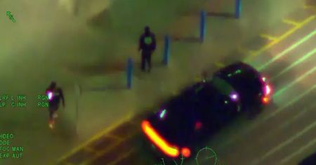 Uciekał przed policją. Wpadł na oryginalny pomysł, jak zmylić pościg