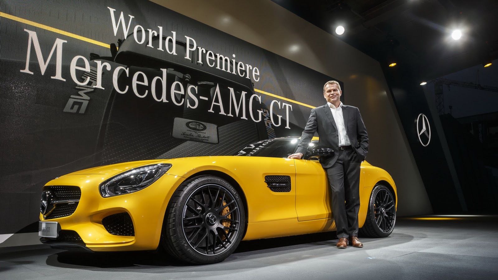 Mercedes-AMG GT na ponad 180 zdjęciach! 182