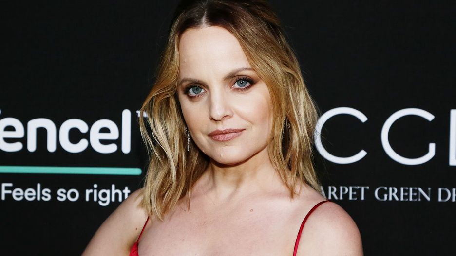 Red Carpet Green Dress at the Private Residence of Jonas Tahlin, CEO of Absolut Elyx
LOS ANGELES, CALIFORNIA - FEBRUARY 06: Mena Suvari attends Red Carpet Green Dress at the Private Residence of Jonas Tahlin, CEO of Absolut Elyx on February 06, 2020 in Los Angeles, California. (Photo by Gabriel Olsen/Getty Images for Absolut Elyx)
Gabriel Olsen