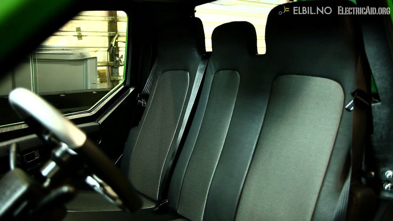 buddy-metro-seats