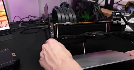 Radeon RX 7900 XTX ma poważny problem. Ten test może to potwierdzać