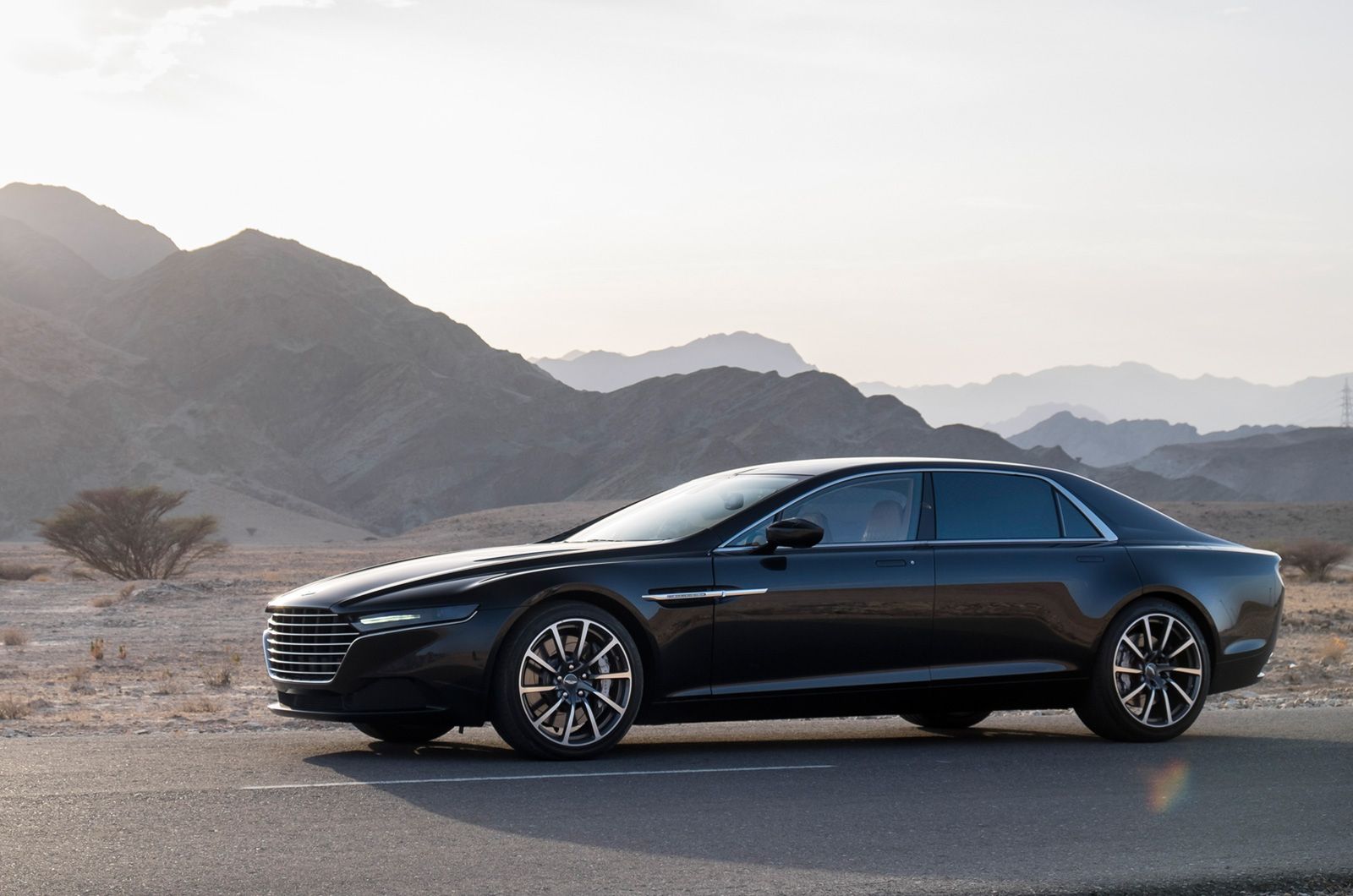 Aston Martin Lagonda: zobacz go na nowych zdjęciach! 21
