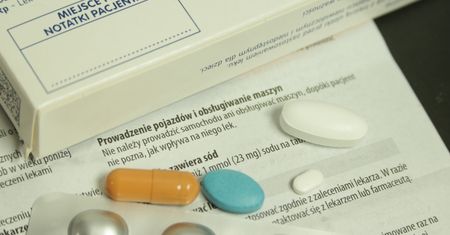 Zwykły lek może narobić problemów. Kierowcy muszą uważać