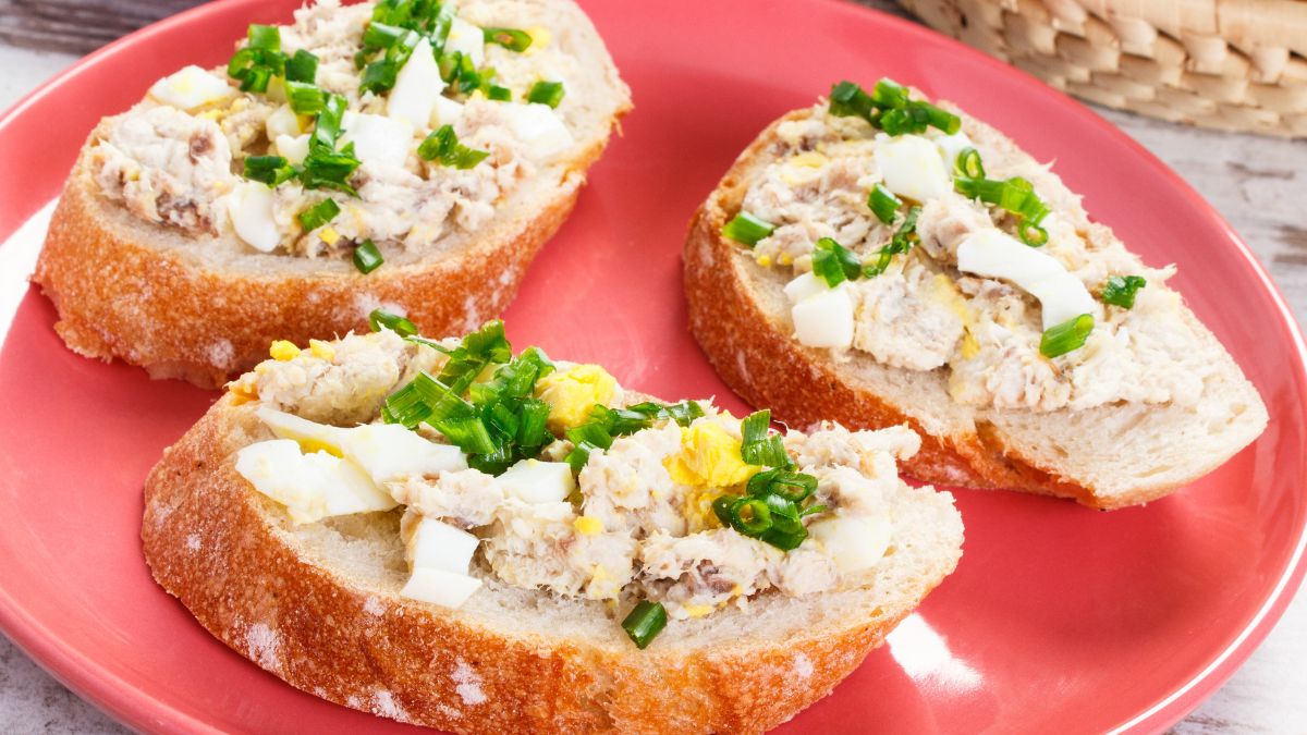 Pasta jajeczna z tuńczykiem