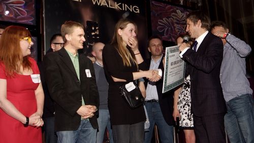 20 tys. zł miesięcznie za podróże i zdjęcia 1