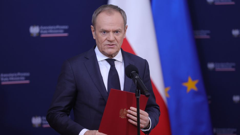 Warszawa, 09.01.2024. Premier Donald Tusk podczas konferencji prasowej po posiedzeniu rządu, 9 bm. w KPRM w Warszawie. (sko) PAP/Rafał Guz