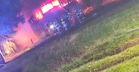 Pożar budynku mieszkalnego w Józefowie. Jedna osoba nie żyje!