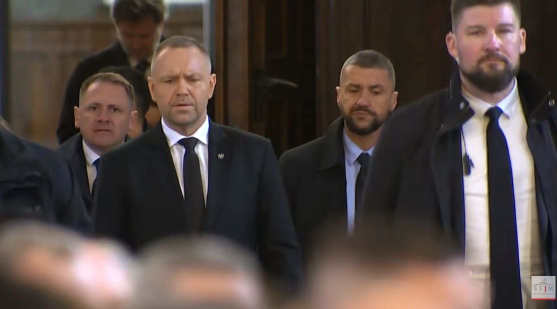 Karol Nawrocki na pogrzebie Łukasza Litewki