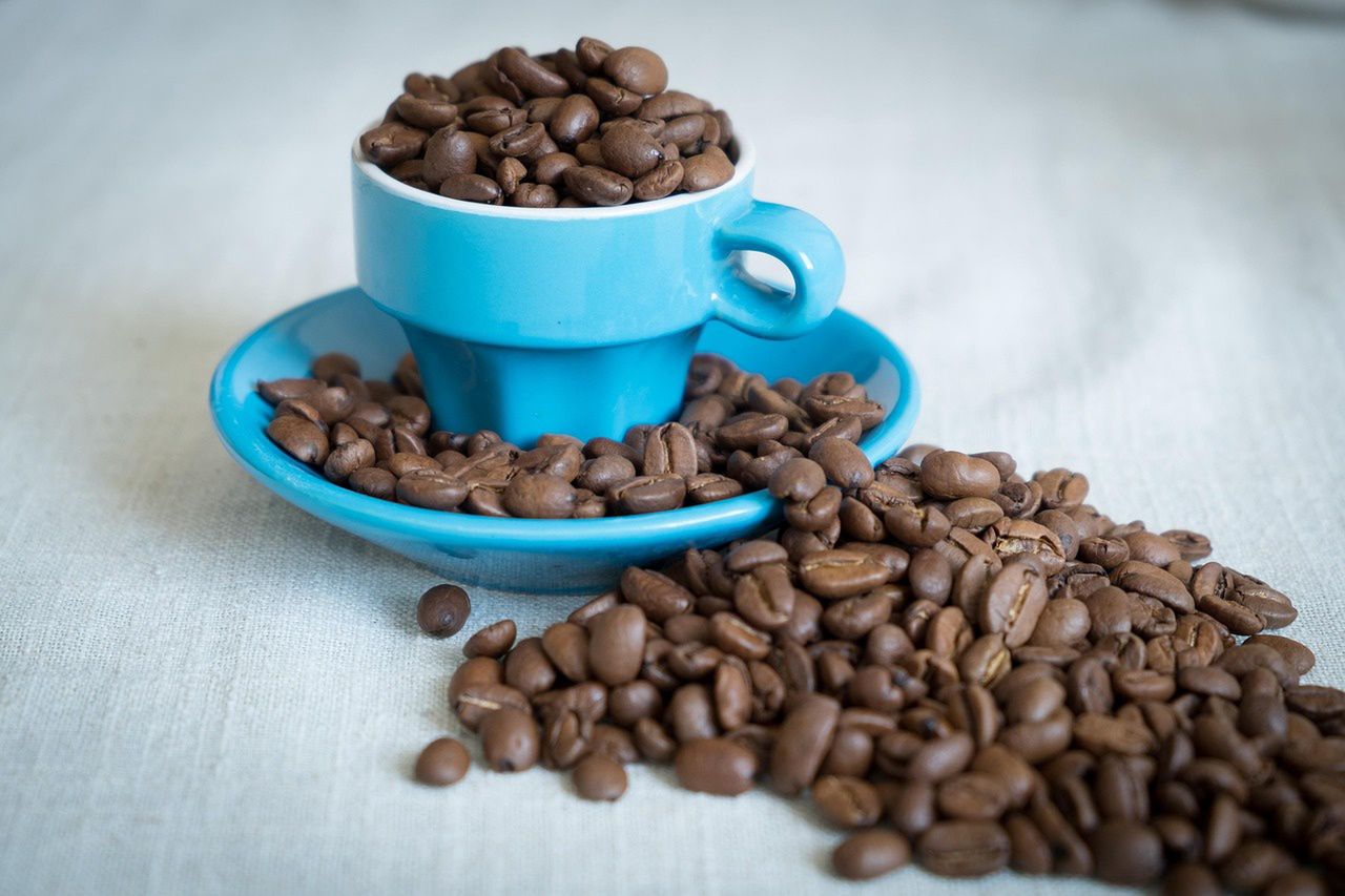 Zalew podróbek kawy w Polsce. Oszuści sięgają po soję