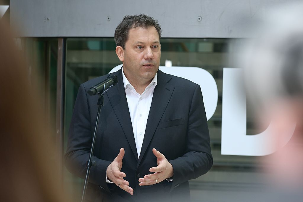 Ceny paliw w Niemczech wystrzeliły. Wicekanclerz apeluje o nałożenie podatku