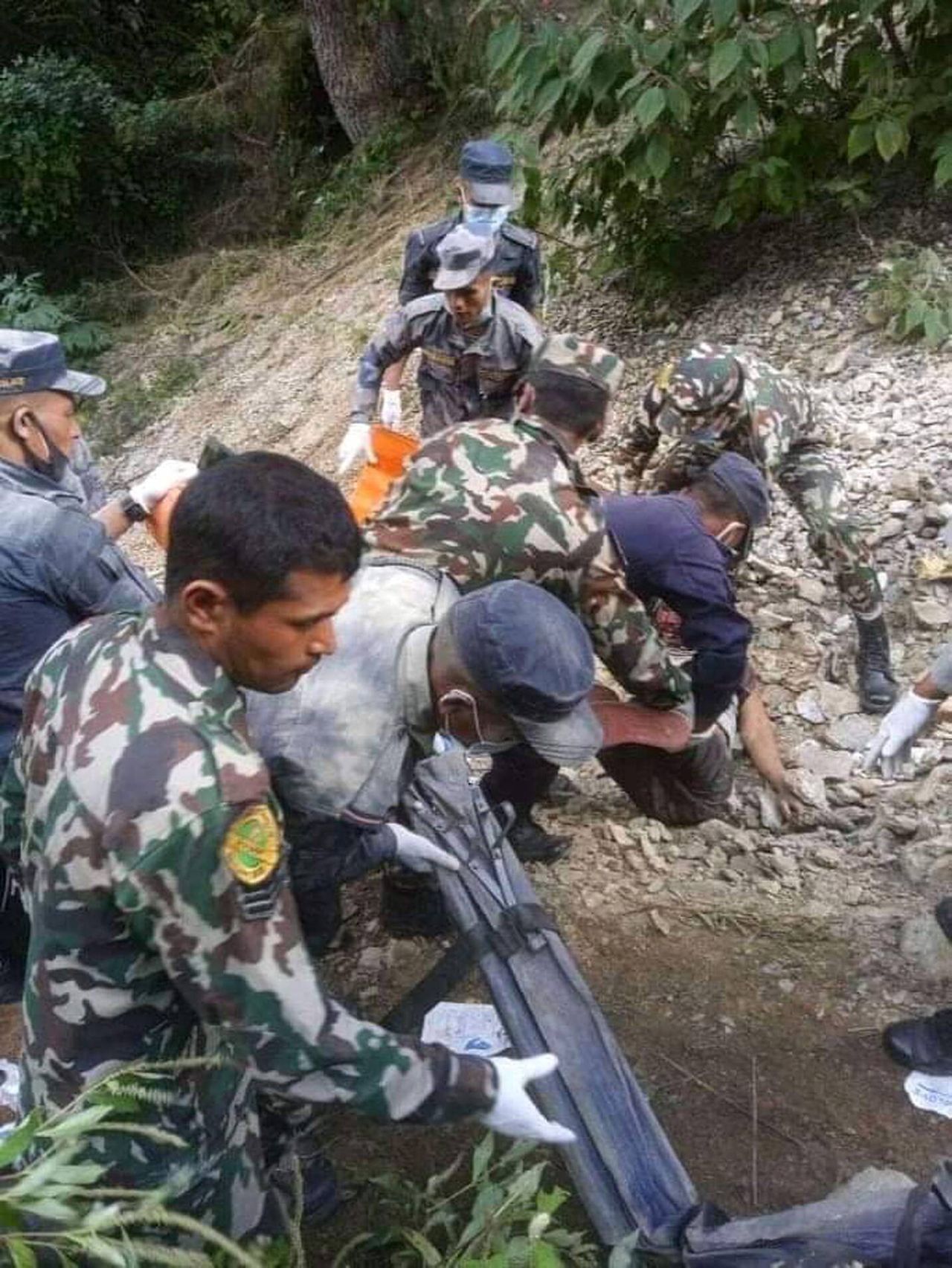 Tragiczny wypadek w Nepalu. Autobus runął w przepaść. Zginęło ponad 30 osób