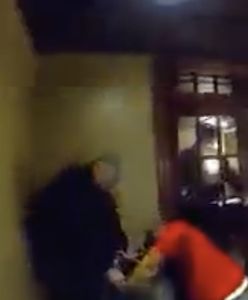 Sceny w hotelu. Szop spadł z sufitu i zaatakował gościa