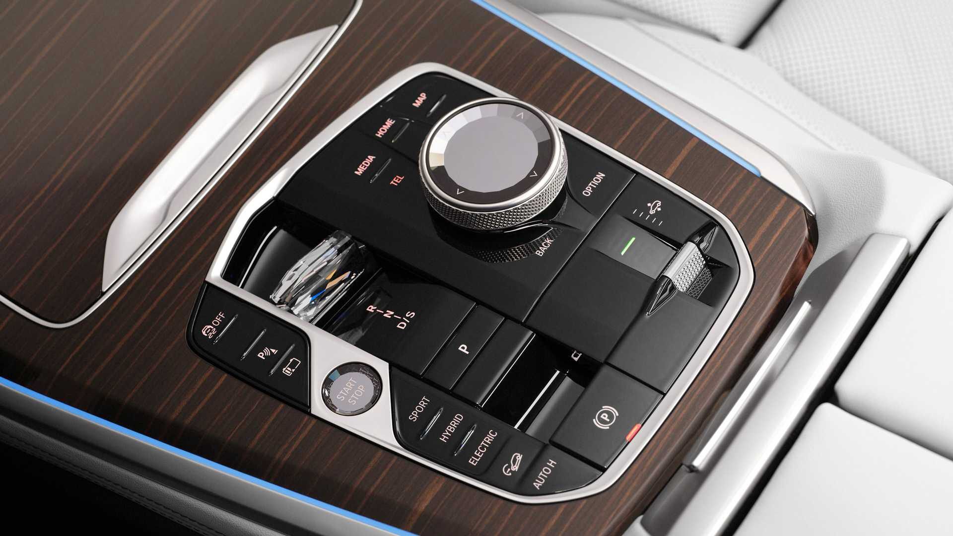 BMW X5 (2023)