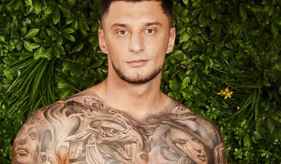 Nowy uczestnik randkowego show ma partnerkę poza programem? Internauci węszą spisek