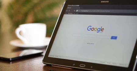 Żądają 5 miliardów dolarów od Google - „nie szanuje naszej prywatności”