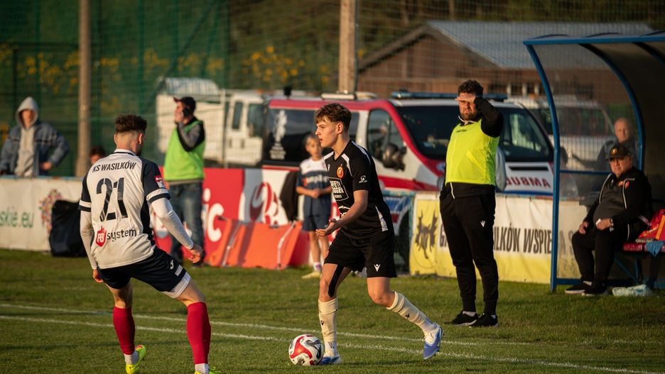 KS Wasilków przegrał u siebie z rezerwami Widzewa Łódź 2:3