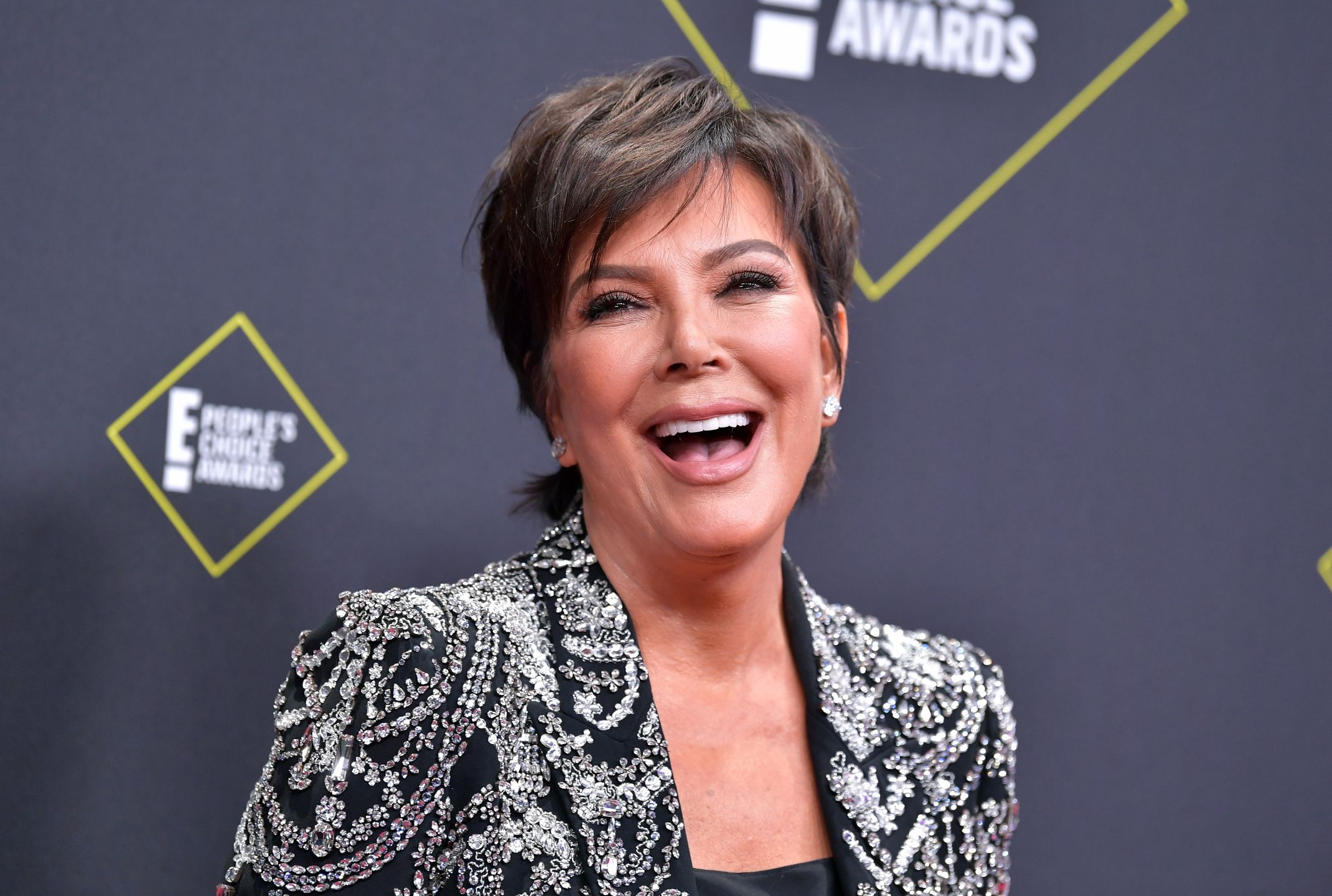 SANTA MONICA, CALIFORNIA - NOVEMBER 10: 2019 E! PEOPLE'S CHOICE AWARDS -- Pictured: Kris Jenner arrives to the 2019 E! People's Choice Awards held at the Barker Hangar on November 10, 2019 -- NUP_188989 (Photo by: Amy Sussman/E! Entertainment/NBCU Photo Bank)