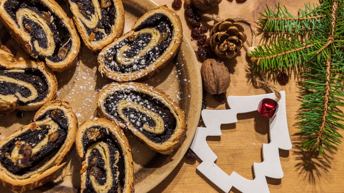 Makowiec na cieście francuskim zachwyca kruchością 