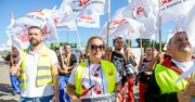 Gigant zwalnia. "W fabryce pracuje ojciec, matka i syn". Dziś wielki protest