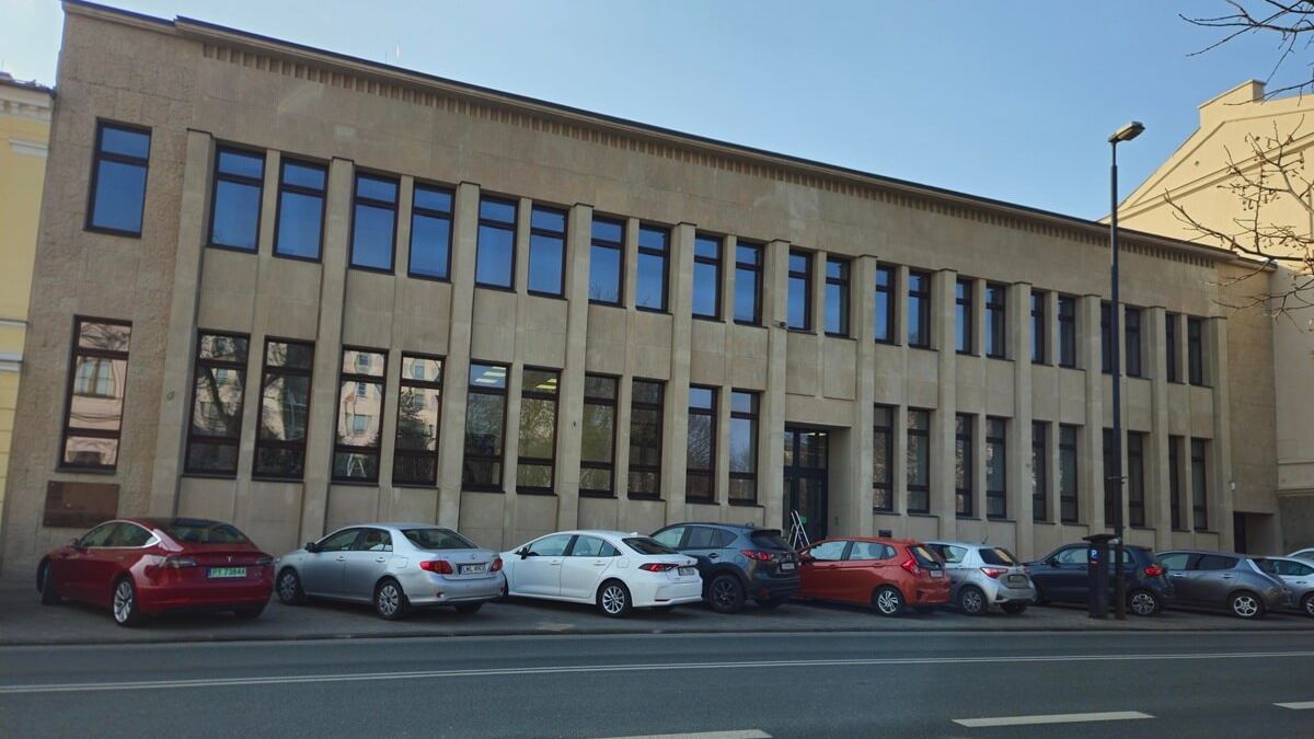 Krakowskie Przedmieście 64