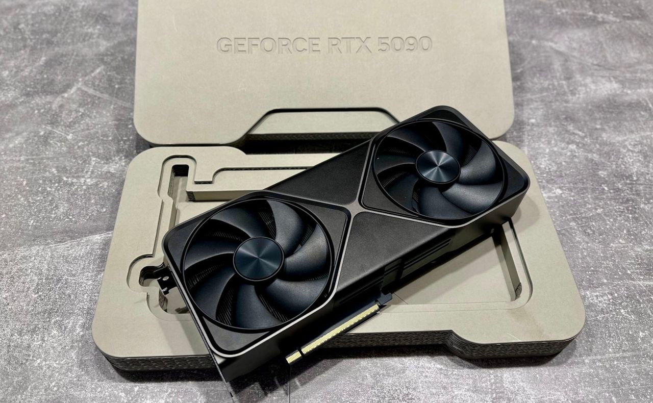 GeForce RTX 5090 może zniknąć ze sklepów. Ceny już są absurdalne