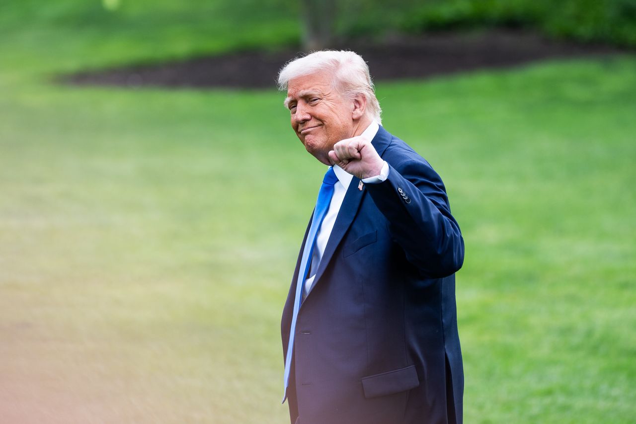 Trump administration proposes cash for voluntary departure