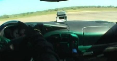 358 km/h i poczucie humoru[wideo]