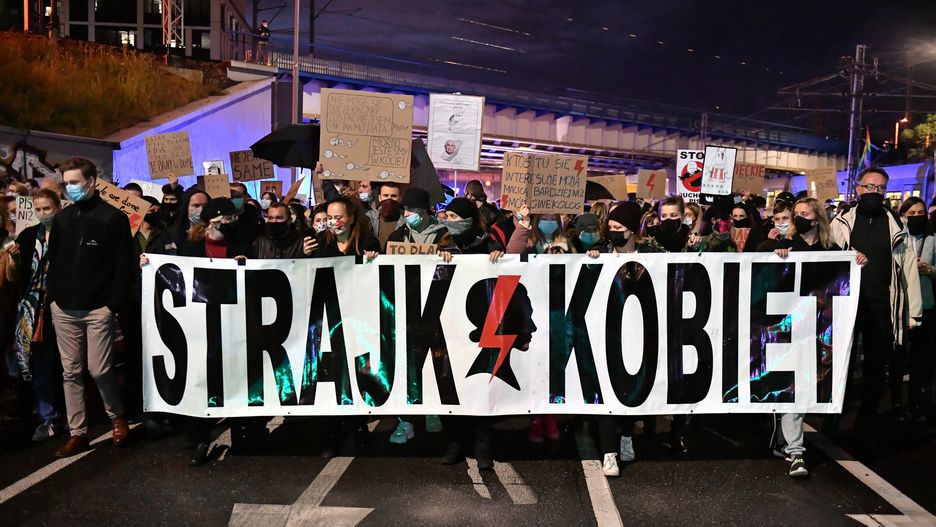 Strajk kobiet. Nauczyciele oburzeni listem Dolnośląskiego Kuratora Oświaty. "To ewidentna groźba"