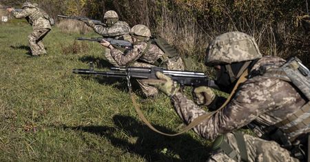Profesor z Finlandii mówi, co zimą Ukraińcy zrobią Rosjanom