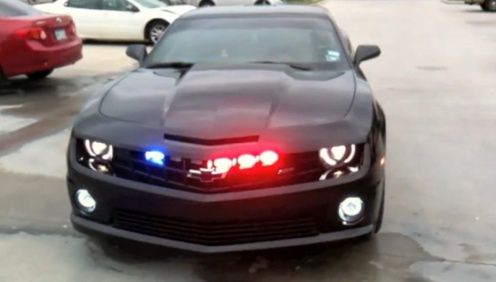 Pokaz policyjnego Chevroleta Camaro [wideo]
