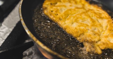 Patent z durszlakiem robi furorę. Już nie będziesz smażyć inaczej