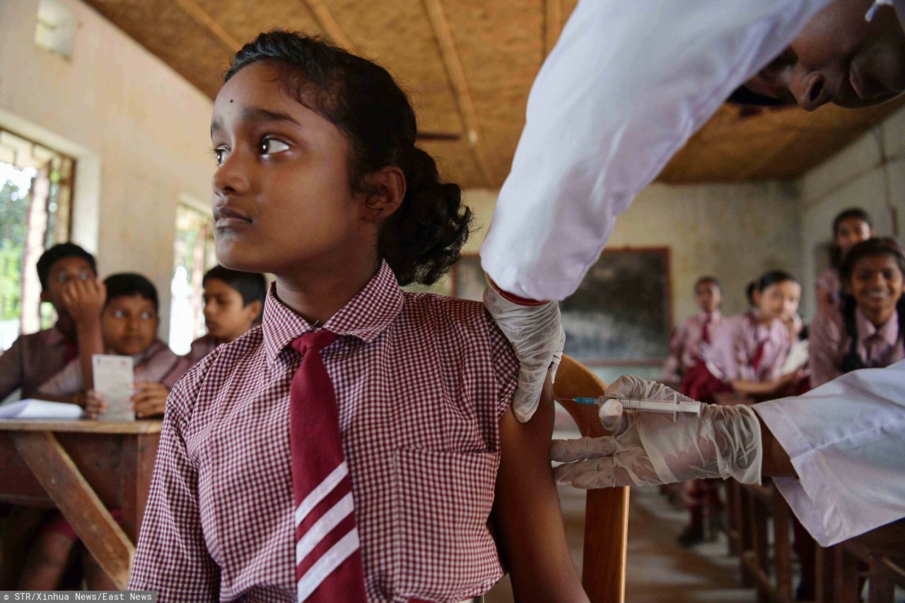 Chiny i Indie wprowadzają nowy rodzaj szczepionek na Covid-19