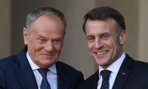 Tusk i Macron potwierdzają: Polska w grze o program nuklearnego odstraszania