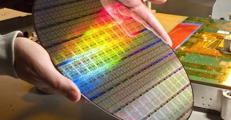 Intel: masowa produkcja procesorów w 10 nm dopiero w II połowie 2018
