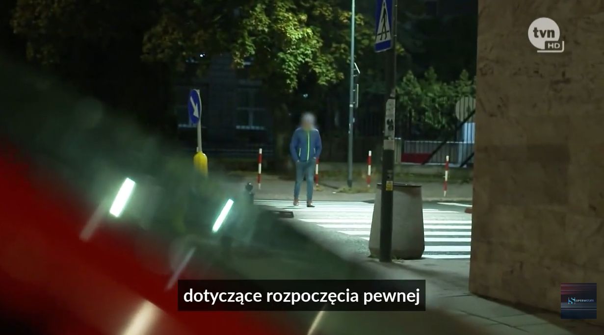Reportaż "Superwizjera" TVN pt. "Brudna gra". 