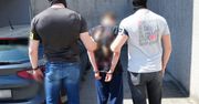Kraków. 18-latek ocknął się i zaatakował ratowników medycznych. Przyjechali mu pomóc, bo leżał na chodniku