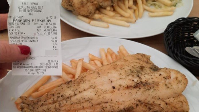 Internautka podzieliła się paragonem znad morza, który zaskakuje niską kwotą 