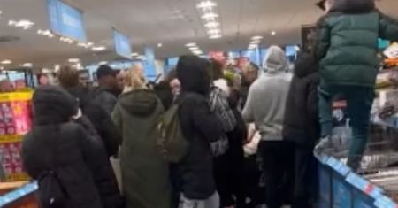 To się dzieje na Wyspach. Szokujące sceny w marketach Wielkiej Brytanii
