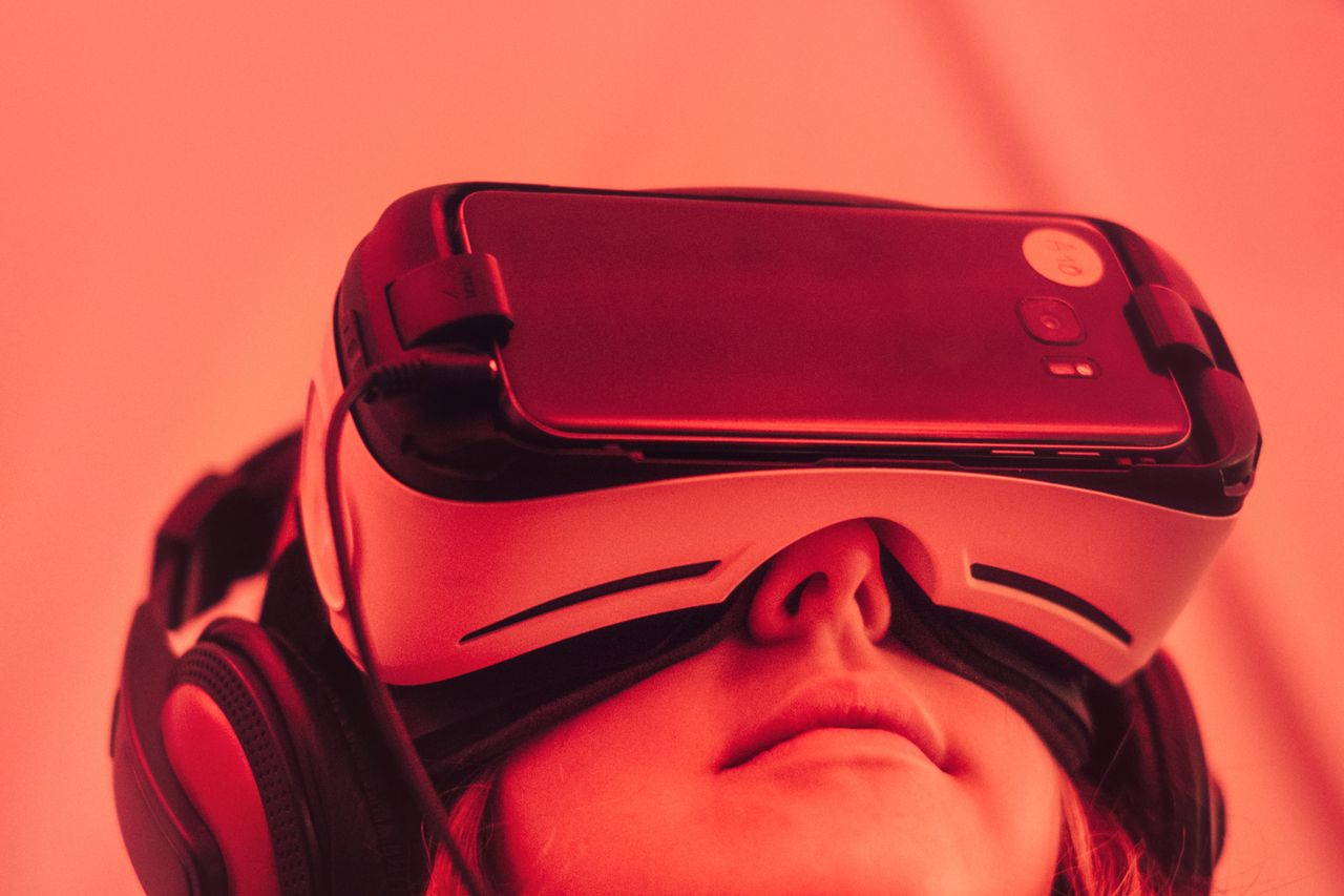 Na czym zarabia branża VR? Napędzają ją gry i pornografia