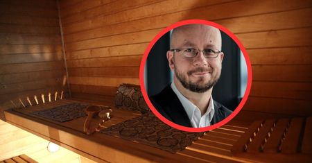 Były radny pisał do 17-latki. "Ty chyba lubisz się rozbierać"