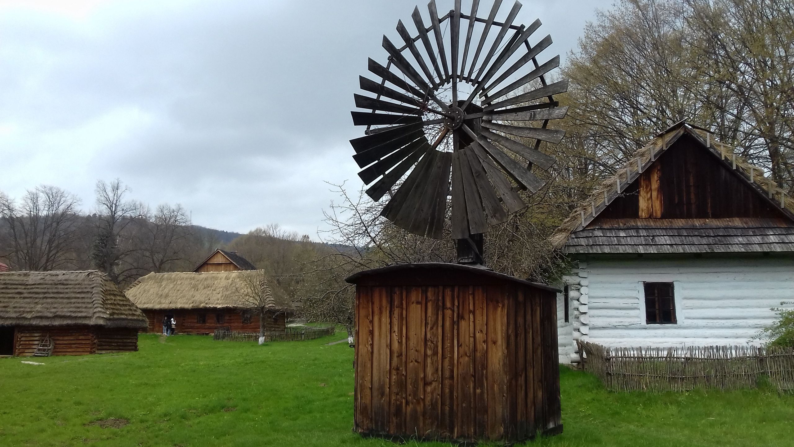 Skansen Wsi Pogórzańskiej to ciekawa atrakcja Małopolski 