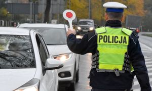 Wielka rekrutacja do służb. Brakuje tysiąca osób. Oto zarobki