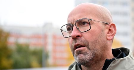 Kolizja na S8 pod Nadarzynem. Media: w aucie jechał minister sportu Jakub Rutnicki