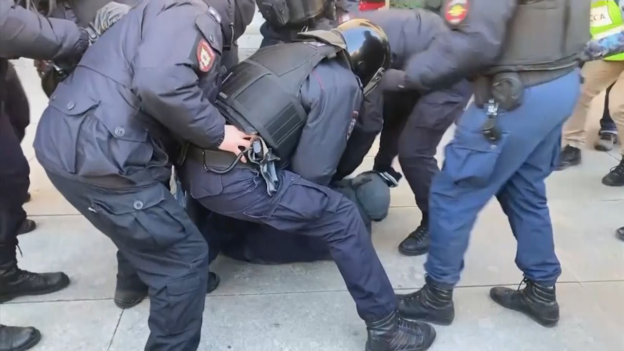 Rosja w prawdziwym kryzysie przez wojnę z Ukrainą. Ekspert: To osobisty błąd Putina