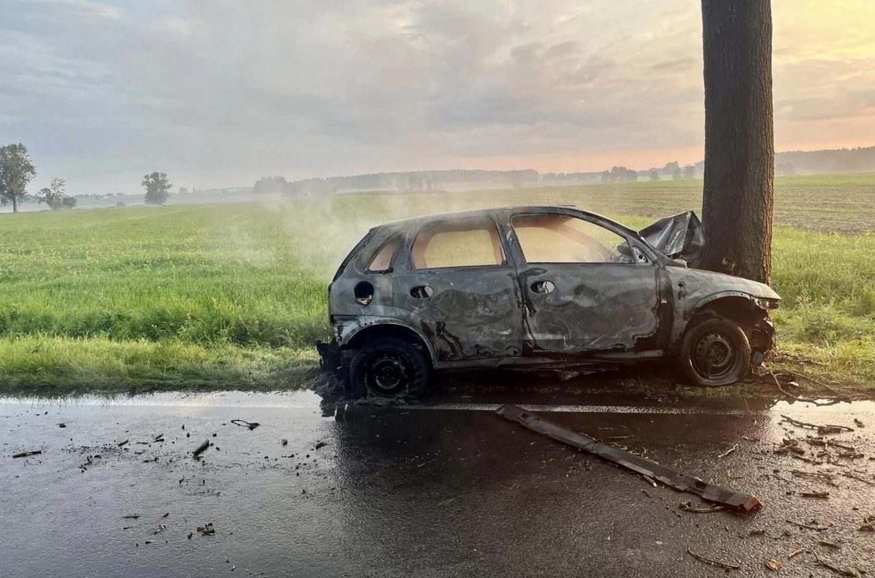 Samochód stanął w płomieniach. W środku znaleziono ciało