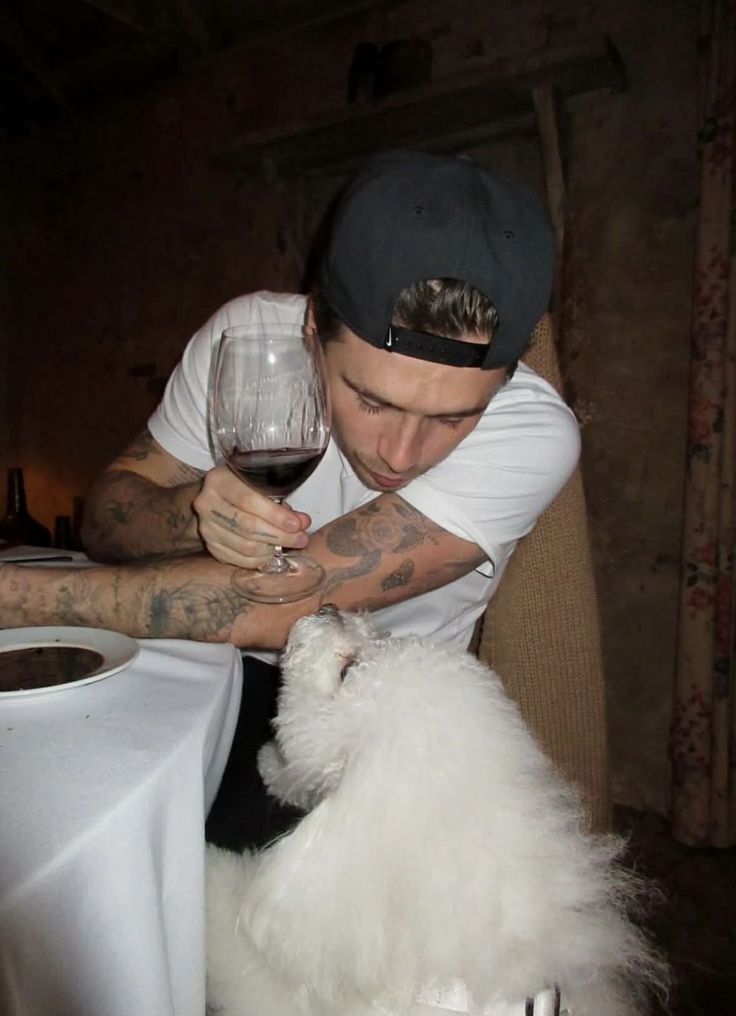 Brooklyn Beckham i Nicola Peltz afiszują się z miłością