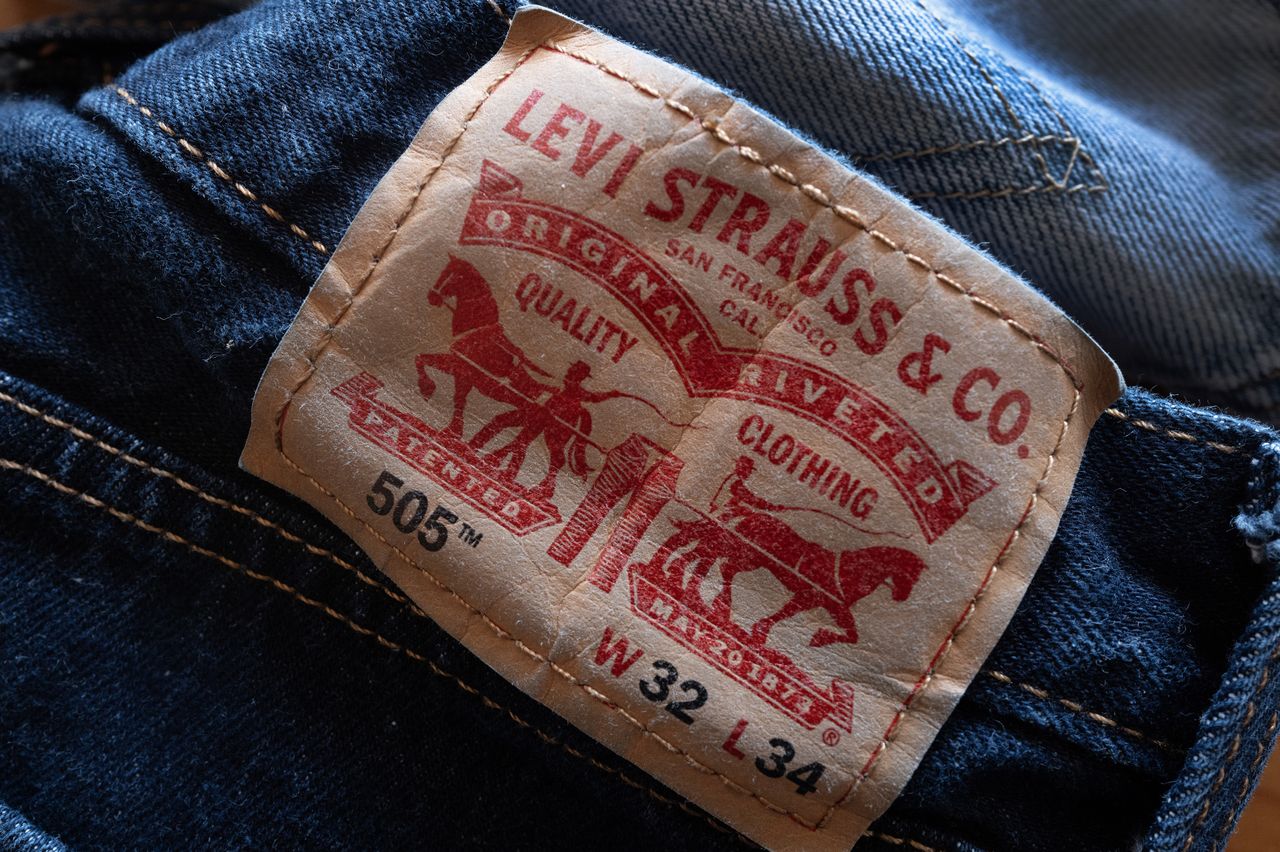 Levi Strauss zamyka fabrykę w Płocku po 30 latach