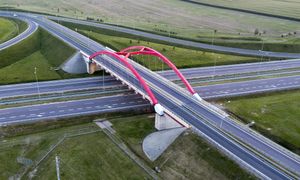 Autostrada świeci pustkami. Tą trasą prawie nikt nie jeździ